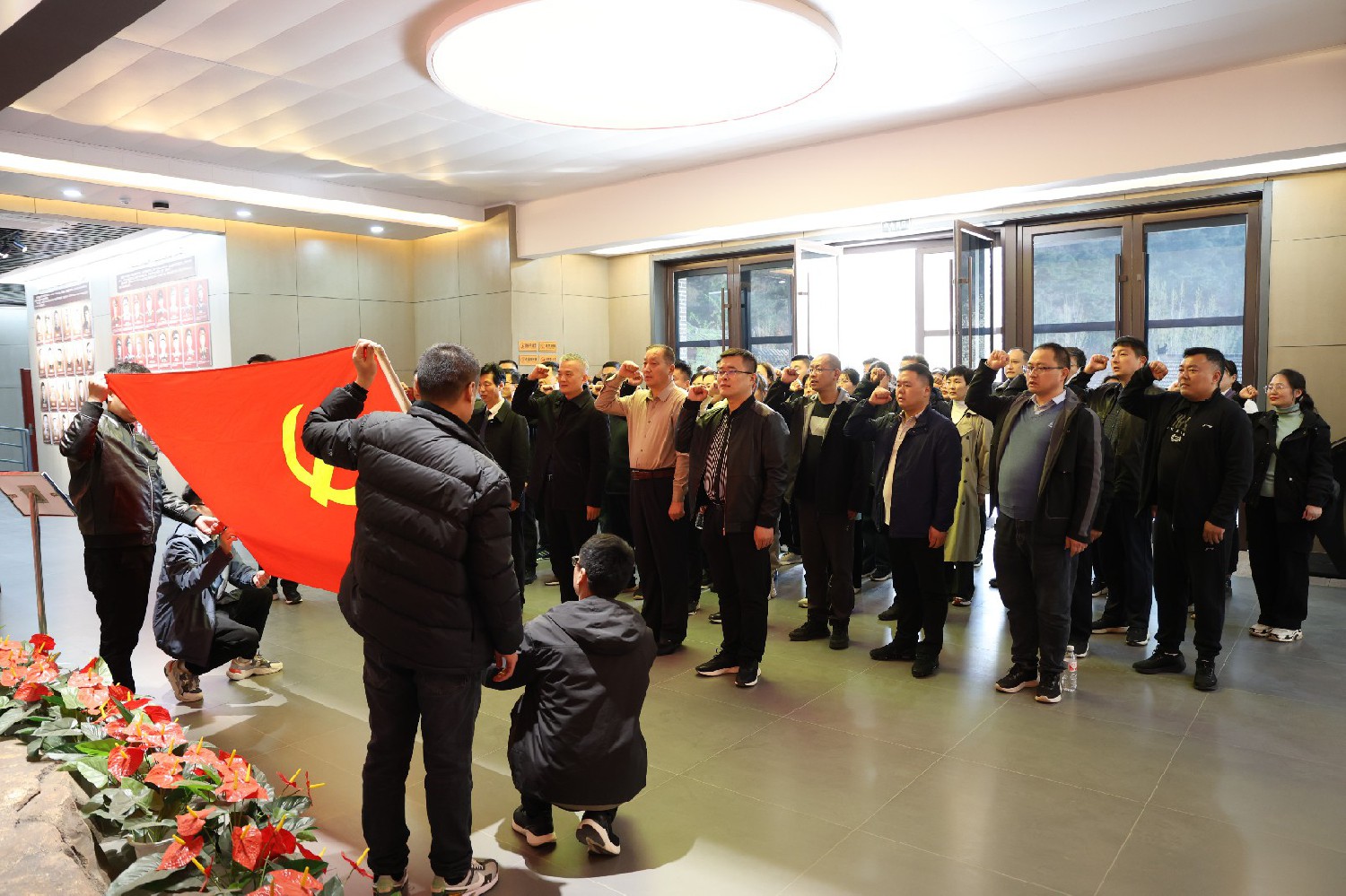 集團(tuán)赴徂徠山：重溫革命歷史，共筑愛(ài)國(guó)情懷